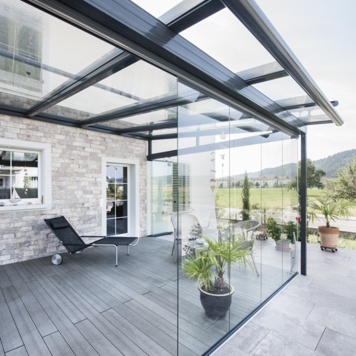 Hoch drei Verglasungen Glasdach Terrassendach Schutz vor Regen Wind